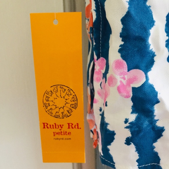 Ruby Rd Floral Blouse - Picture 7 of 9